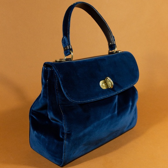 Ralph Lauren Tiffen bag from the Fall 2011 collection - Picture 4 of 10